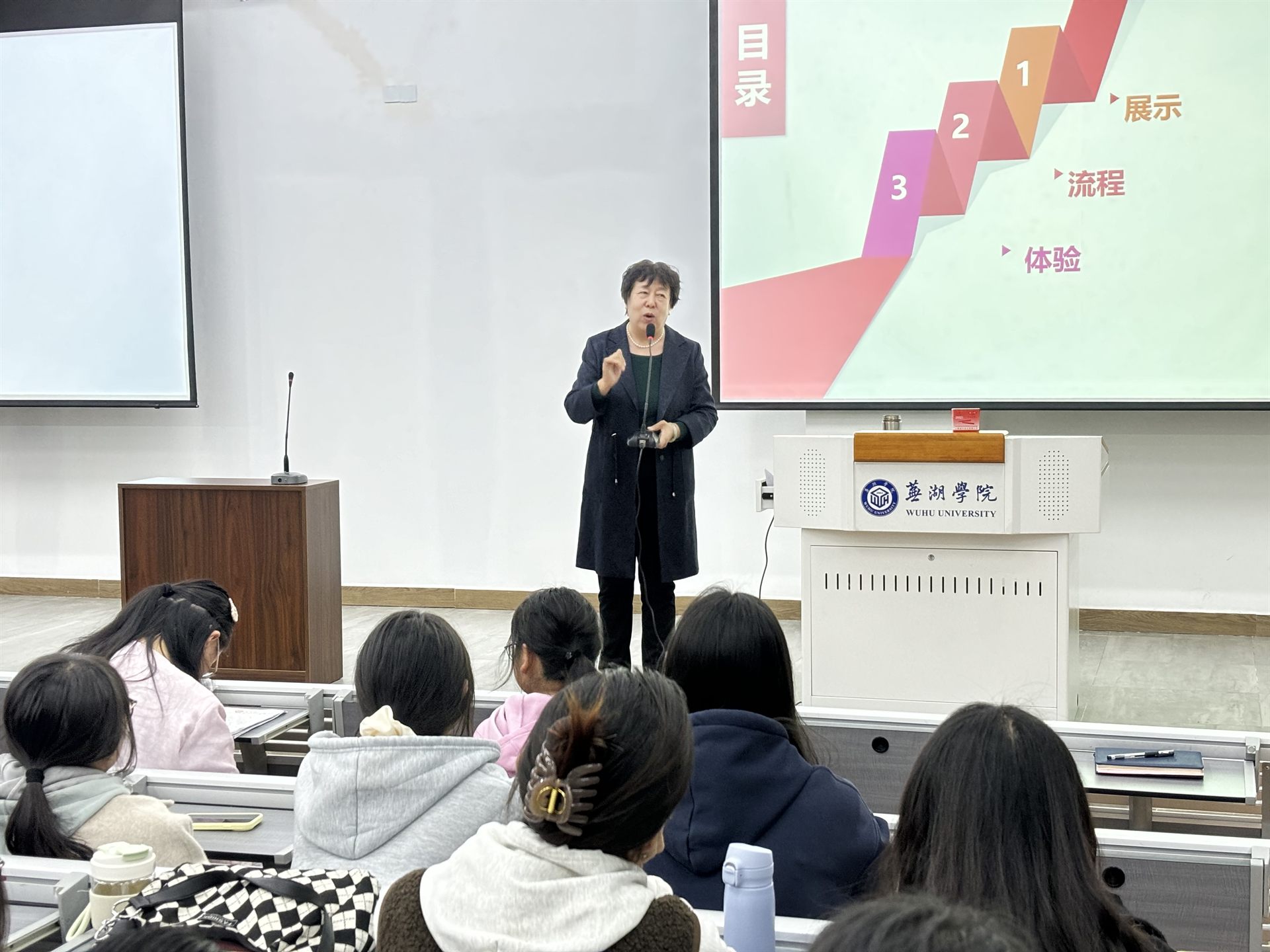 张红.jpg